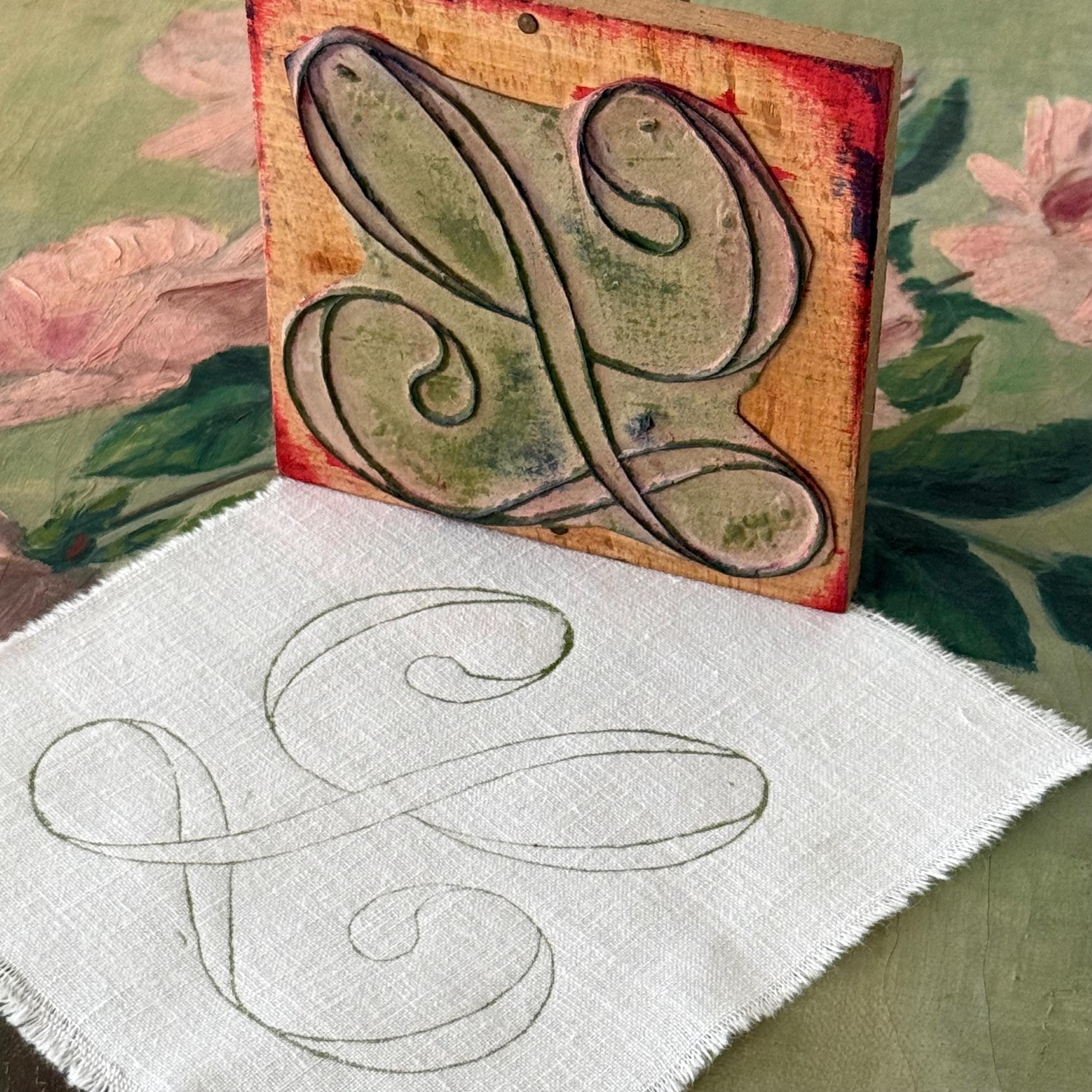 LINDA専用 巨大な「L」フランスアンティーク刺繍ブロックスタンプ