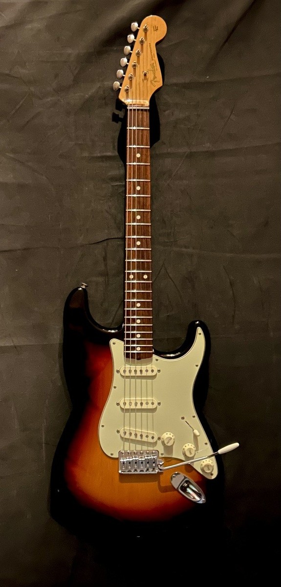 Fender Mexico Classic Series '60s Stratocaster Used Electric