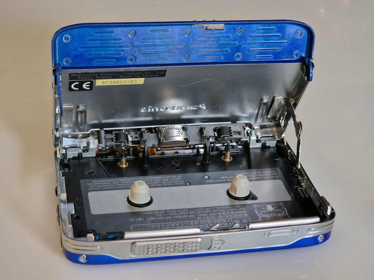 Panasonic RQ-SX91 Walkman cassette player Folding door Fully