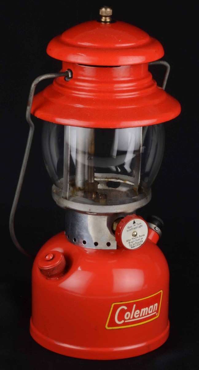Vintage Coleman Model 200A Single Mantle Lantern April 1958