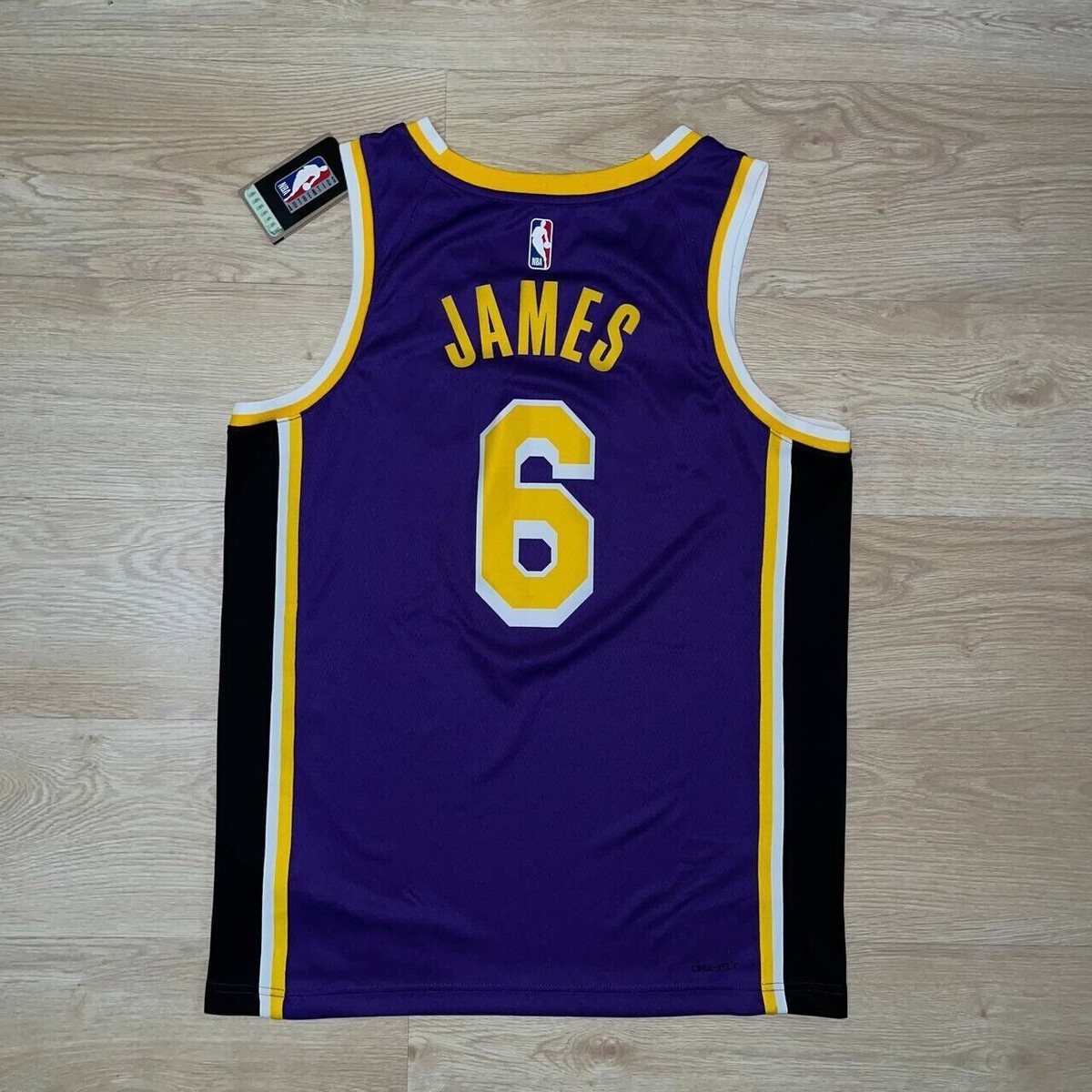 NWT L.A. LAKERS NBA NIKE JORDAN #6 LEBRON JAMES SWINGMAN SIZE “L