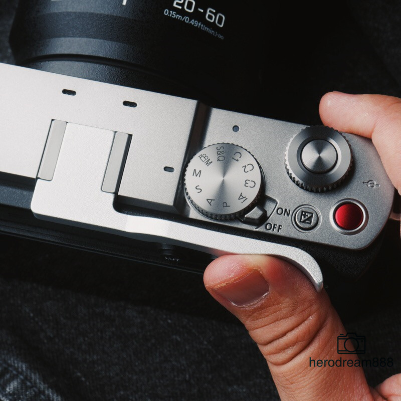 Aluminum Cold Shoe Thumb Up Grip for Panasonic LUMIX S9 Camera