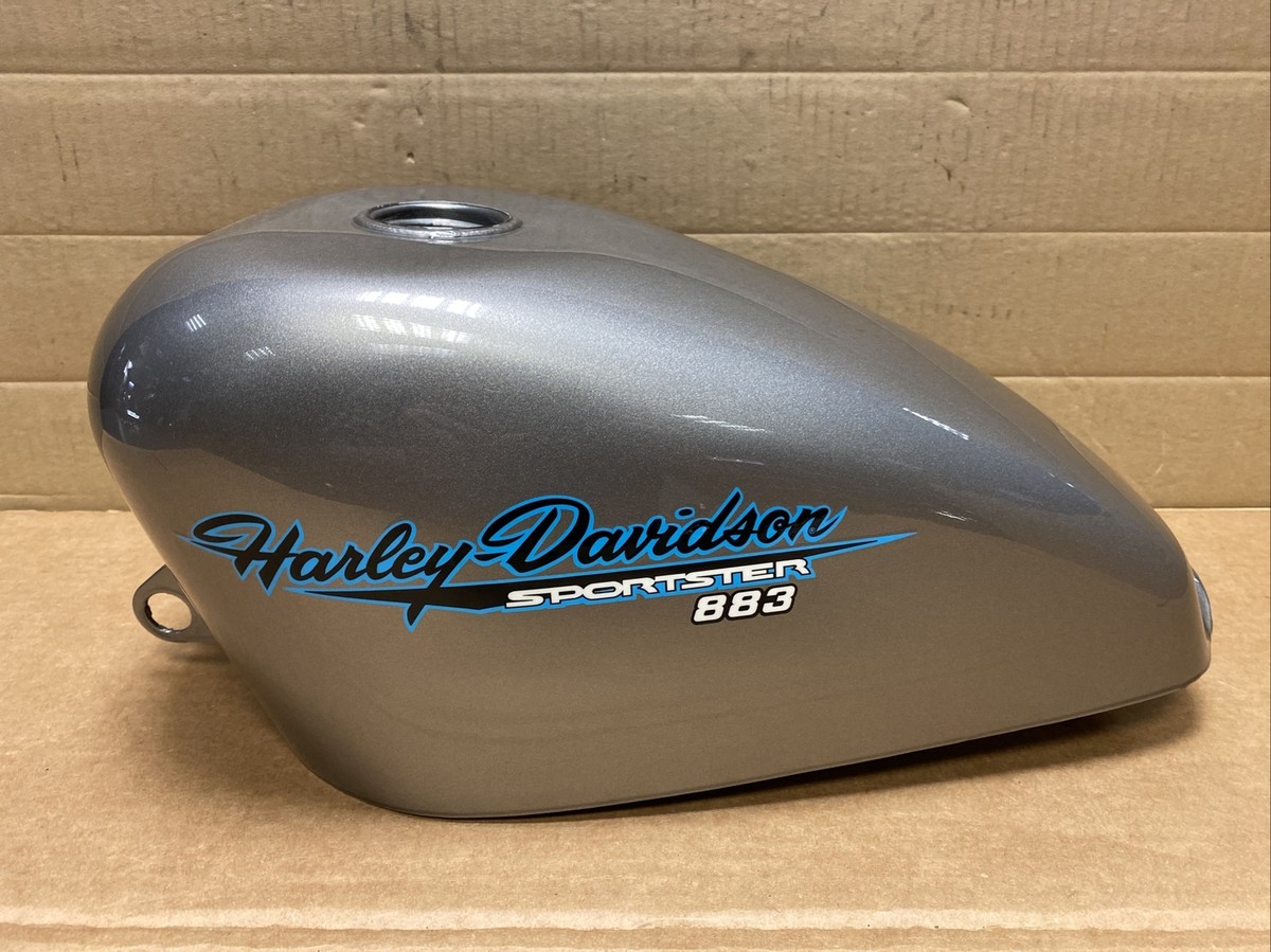 Harley Davidson Sportster Peanut 2,2Gal Fuel Tank Platinum Silver