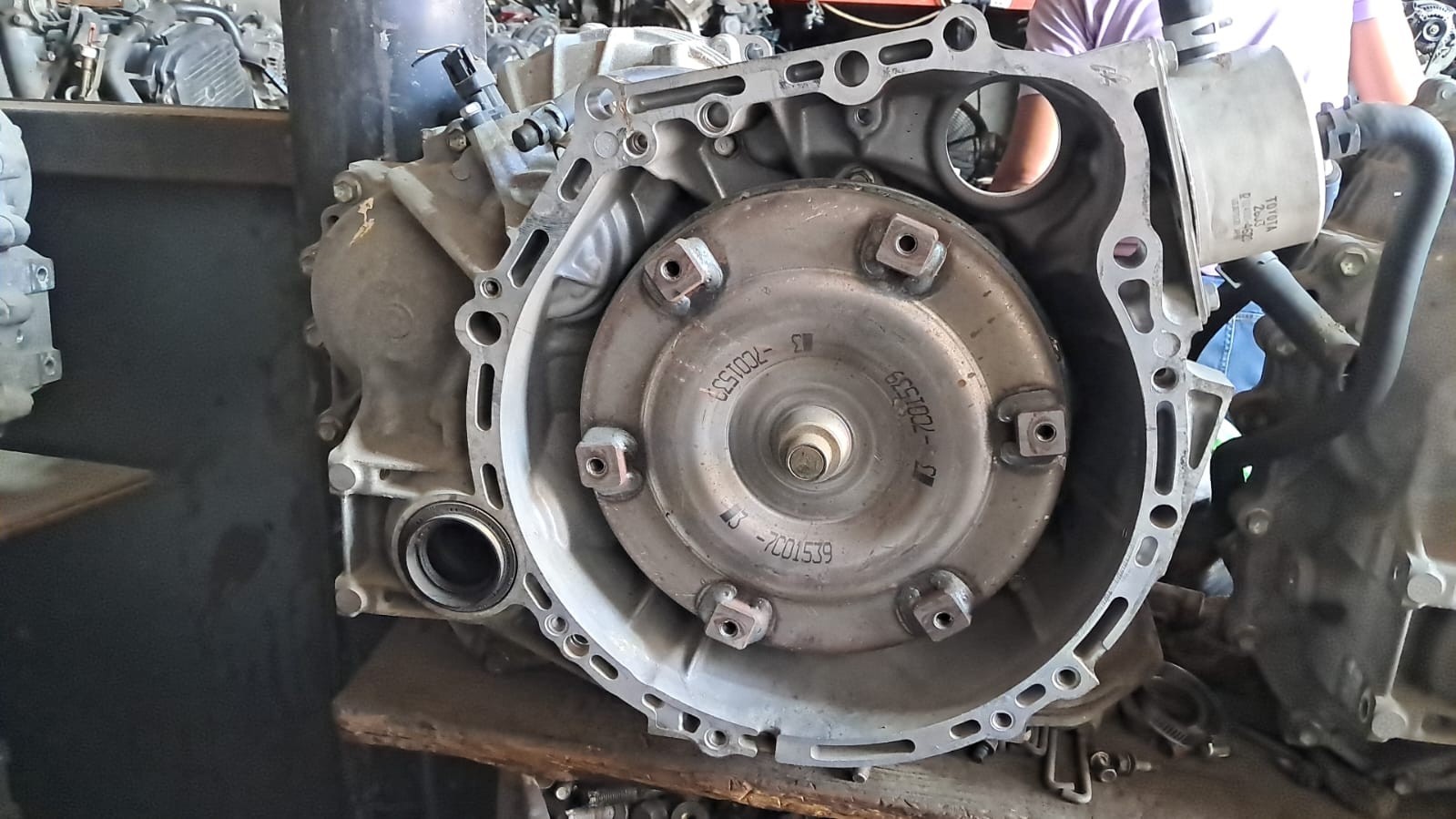 TOYOTA MARK X ZIO 2.4L CVT AUTOMATIC TRANSMISSION 2AZFE 30400