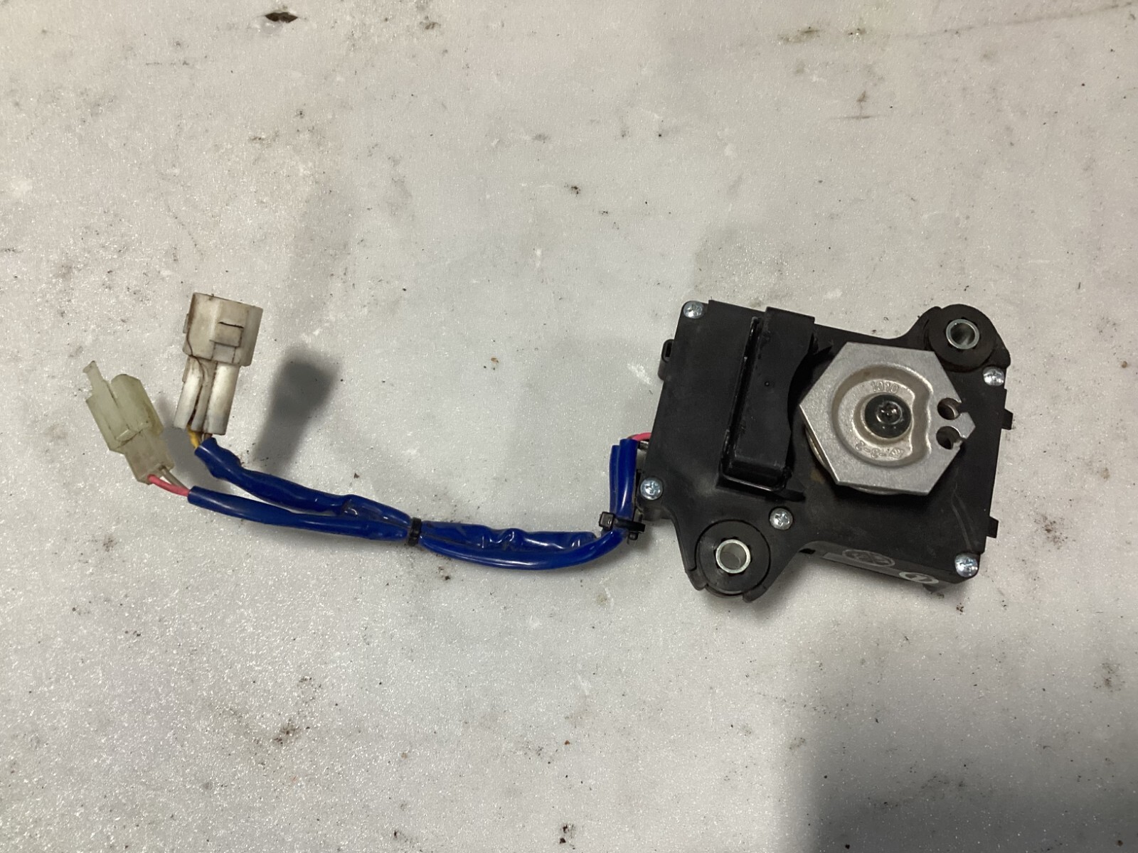 21-24 Kawasaki NINJA ZX10R ZX10 EXHAUST SERVO MOTOR MODULE OEM