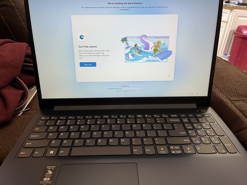 Lenovo Ideapad 1 15Amn7 15.6