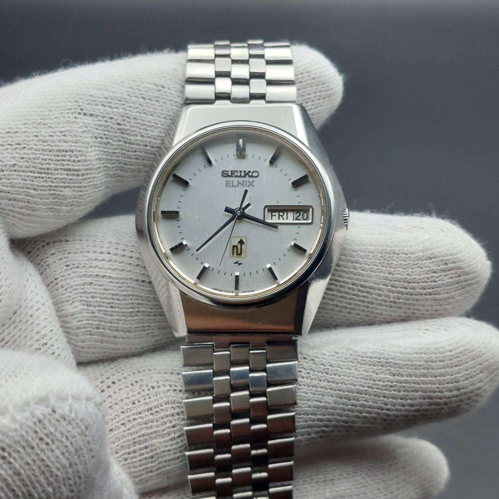 Vintage Seiko ELNIX Ref-0703-7110 Electronic Men's Quartz With Day