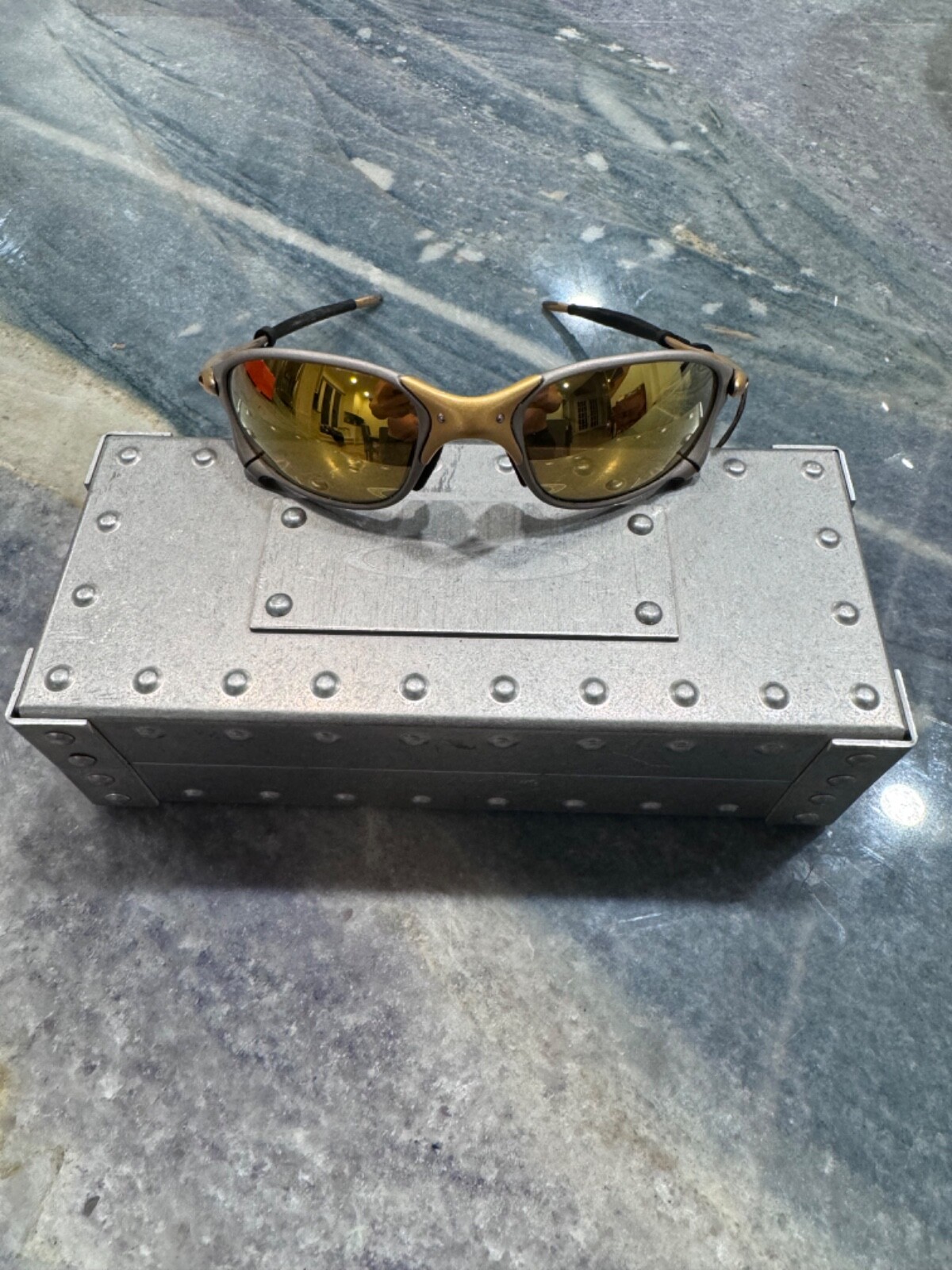 Oakley X-METAL XX Juliet 24K Ilidium Gold Sunglasses serial number