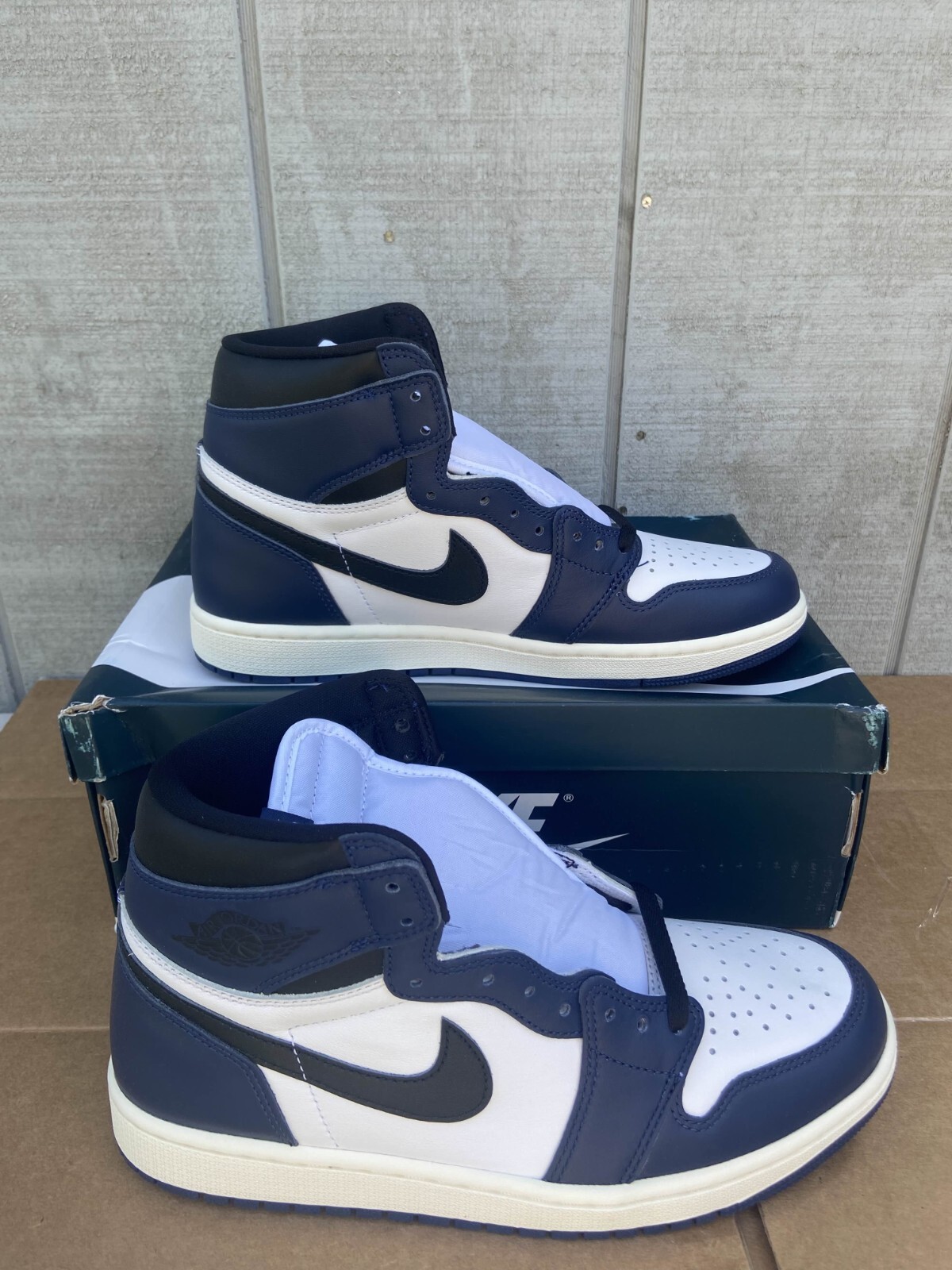 Air Jordan 1 Retro OG High Midnight Navy [DZ5485-401] Size 9.5