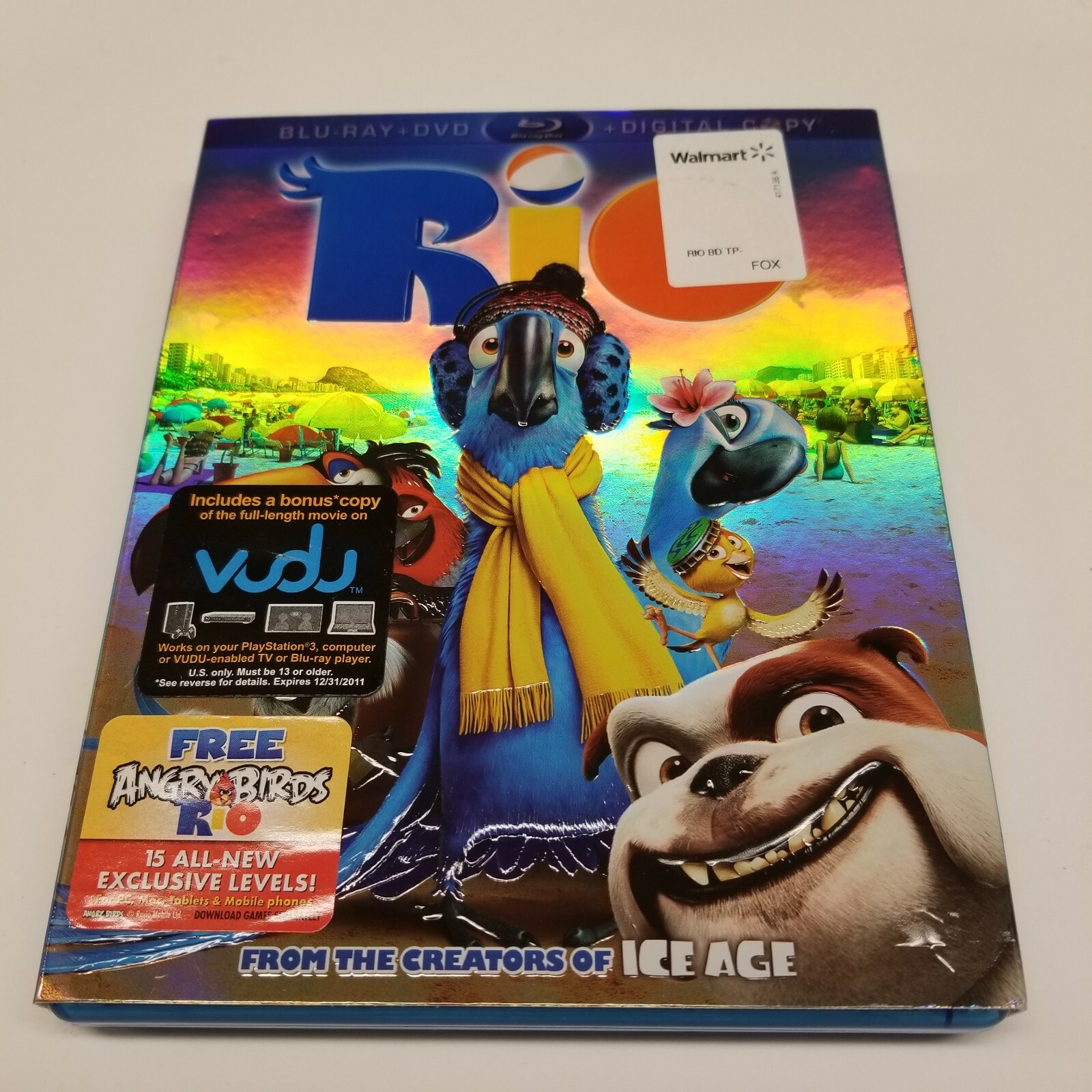 Rio (Blu-ray/DVD, 2011, 3-Disc Set, Includes Digital Copy Disk