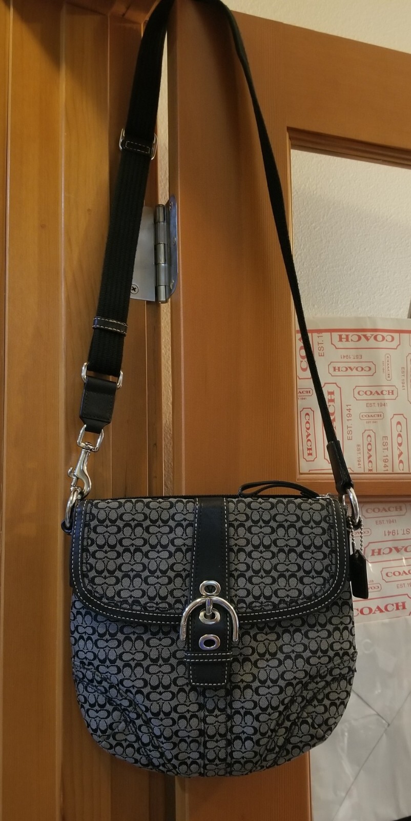 Authentic COACH #44718 Soho Mini Signature Swingpack - Black