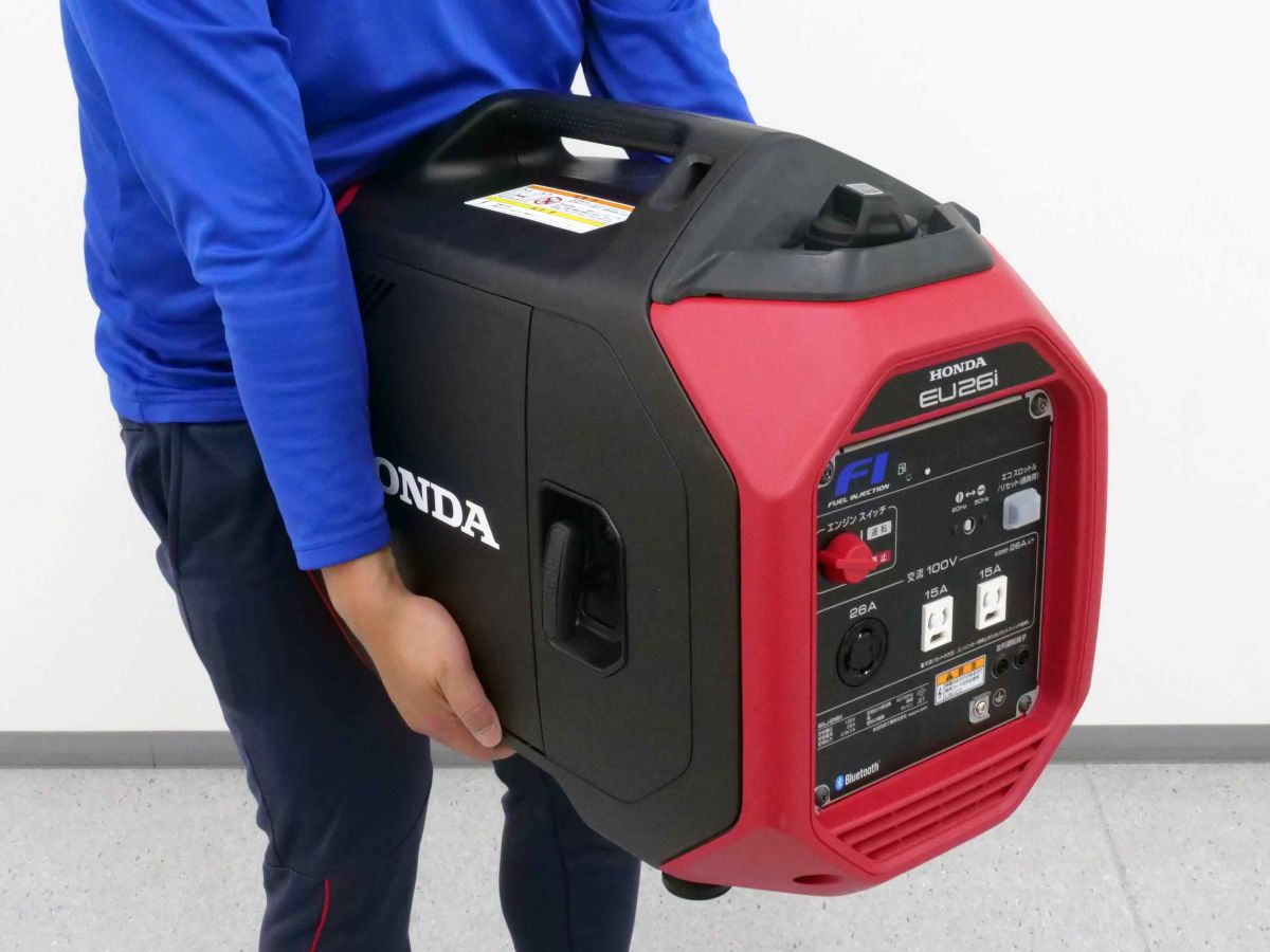 超簡単操作で使えるホンダの小型軽量発電機「EU26iJ」エンジン始動