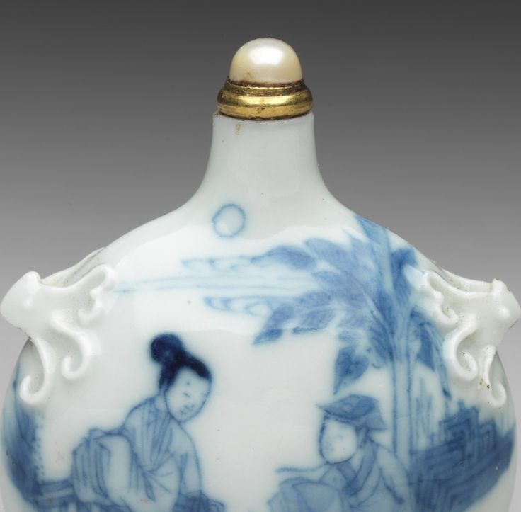 清雍正青花瓷西廂記鼻煙壺- 國立故宮博物院(National Palace Museum