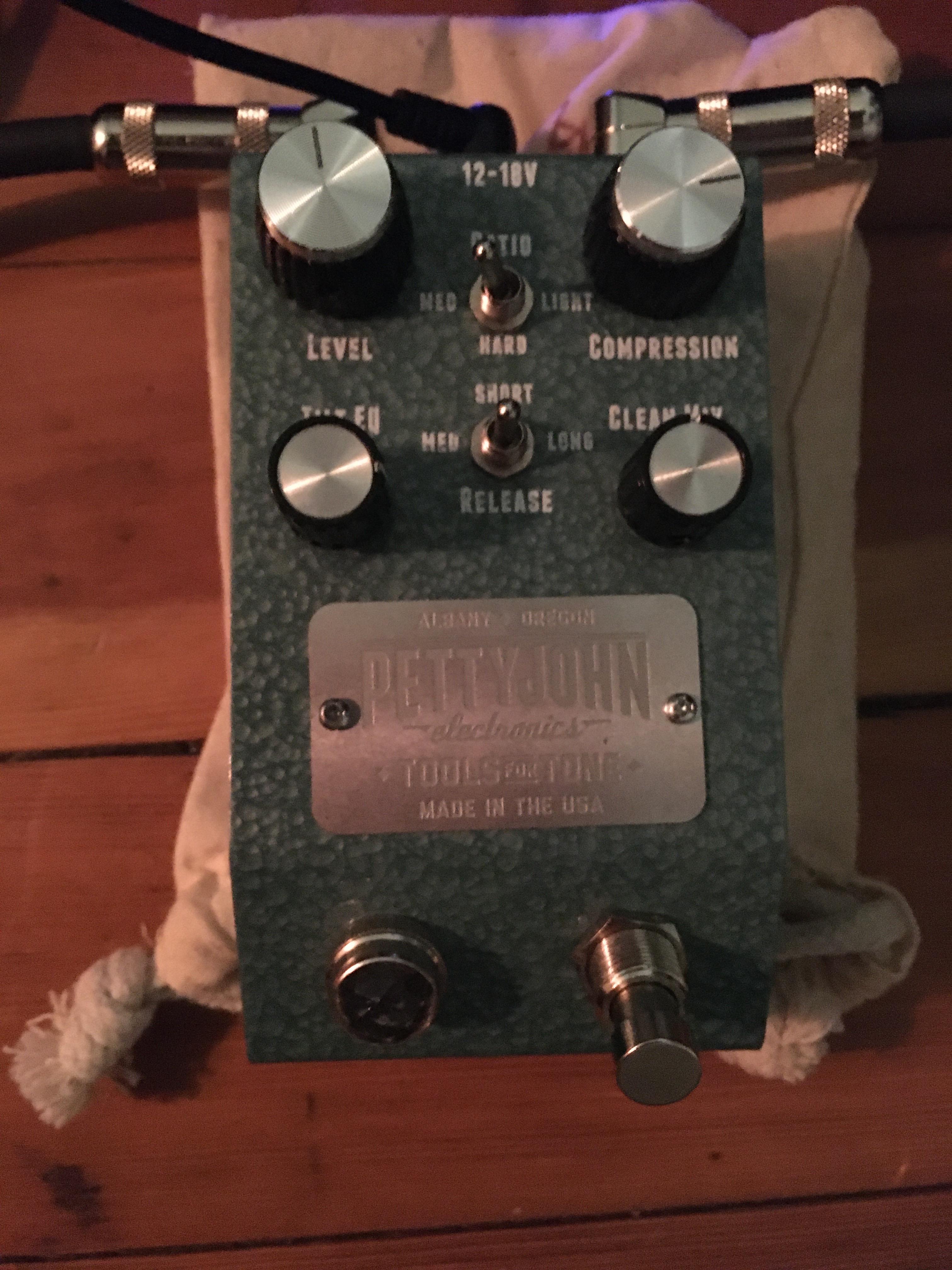 NPD Pettyjohn Crush - 最後に必要なコンプかな : r/guitarpedals
