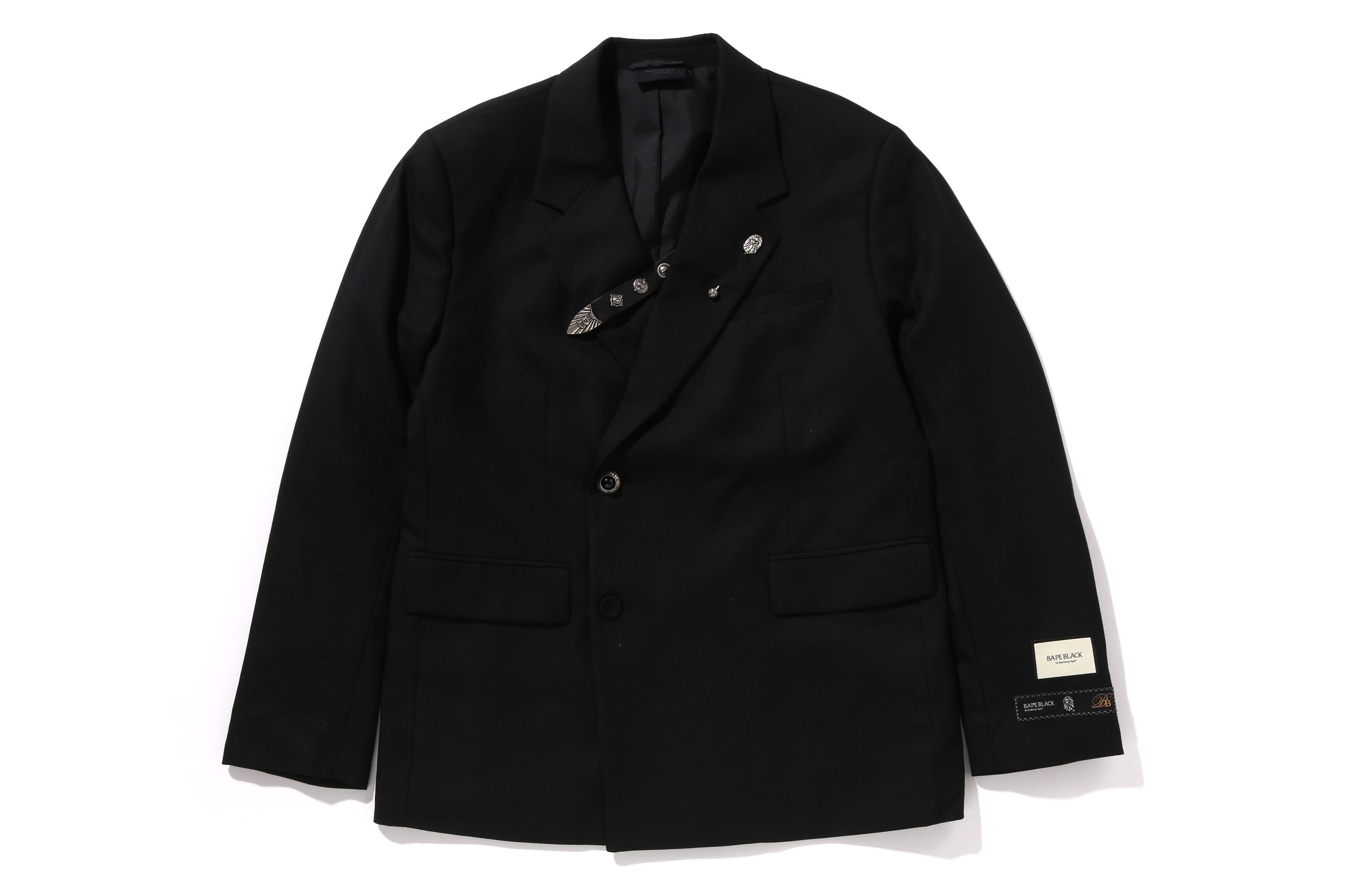 BAPE BLACK®︎より、2025年秋冬の最新コレクションが登場。 （ゼン