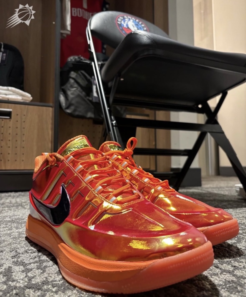 ナイキ ブック2 “ミシガン州立大学” PE 新たな画像公開！ | 8469