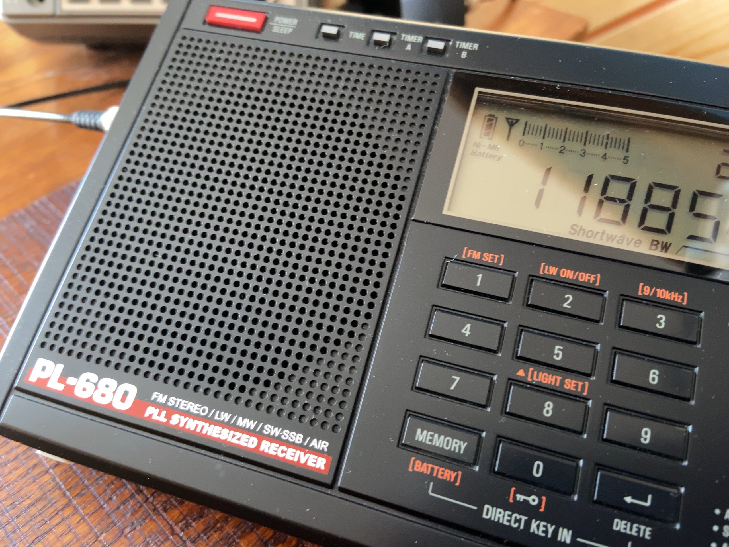 TECSUN PL-680とPL-880を比較してみる。 | 今時、BCLってどうなのよ2。