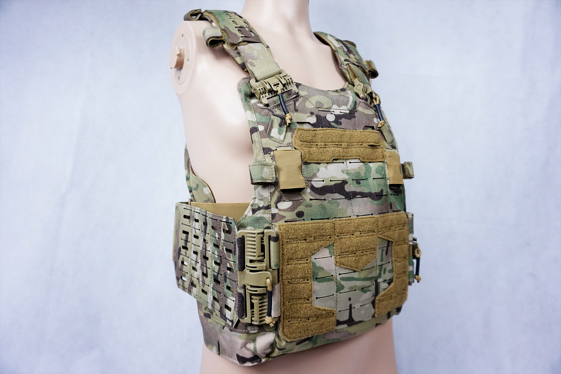 Templar's Gear製プレートキャリア INQUIZITOR IBV マルチカムの