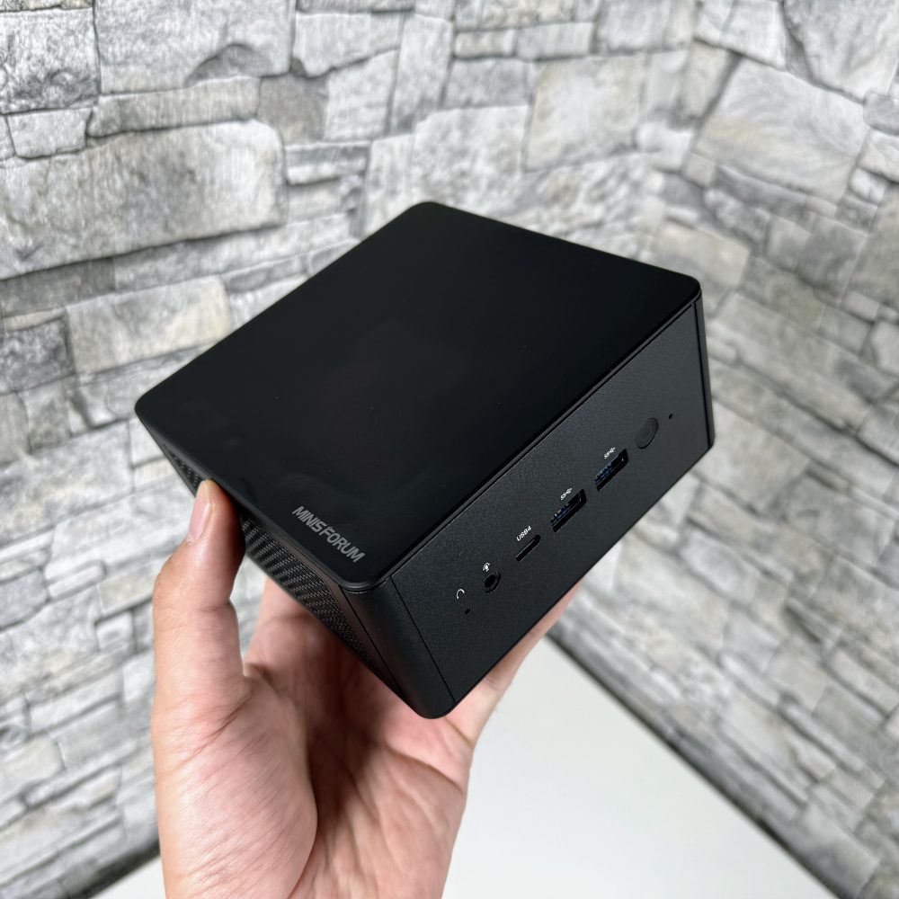 Ryzen 7 7840HS搭載でポート充実の10万円最強ミニPCレビュー