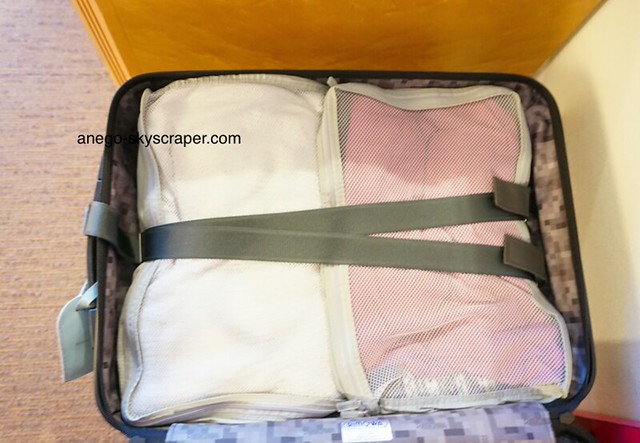 リモワ：サルサの機内持ち込みサイズ（四輪）は、ハンドルがちょっと