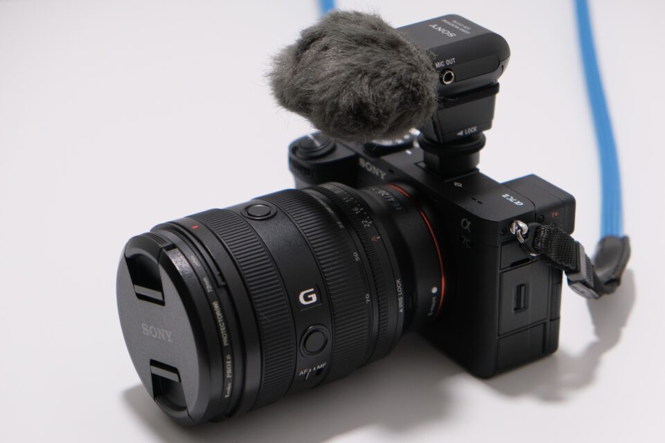 カメラ・ビデオで手軽に高音質！ソニーのステレオマイク「ECM-XYST1M