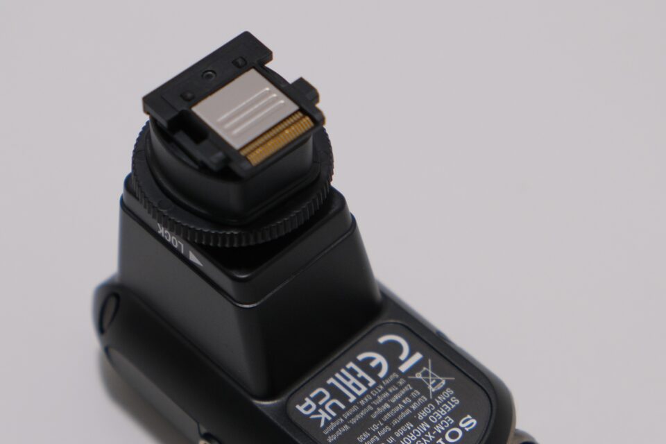 カメラ・ビデオで手軽に高音質！ソニーのステレオマイク「ECM-XYST1M