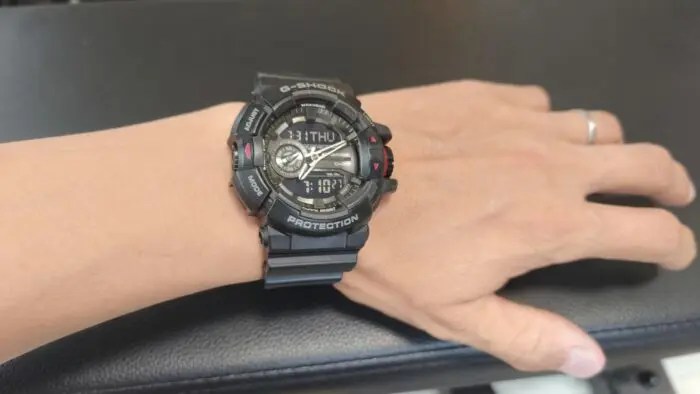 難敵Gショック！ロータリースイッチGA-400系の電池交換方法｜腕時計