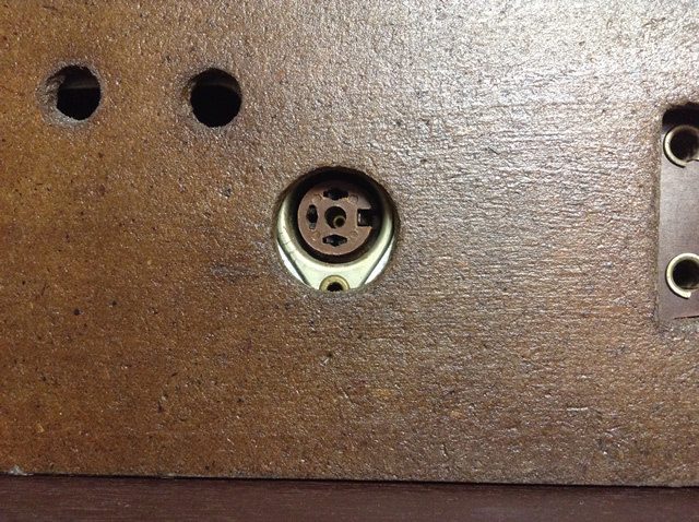 Simonetta」真空管ラジオの外部入力端子を調べてみた | 超入門：真空管