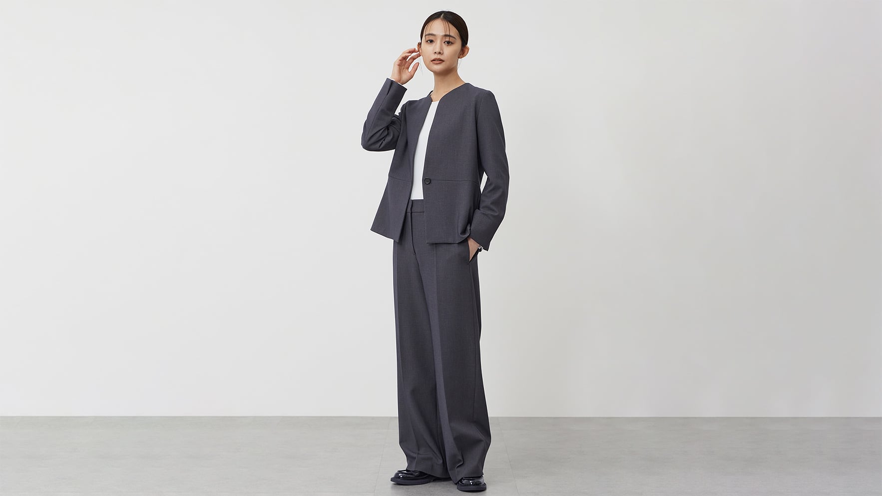 PLST グレー パンツスーツ セット PLST プラステ セットアップ パンツ