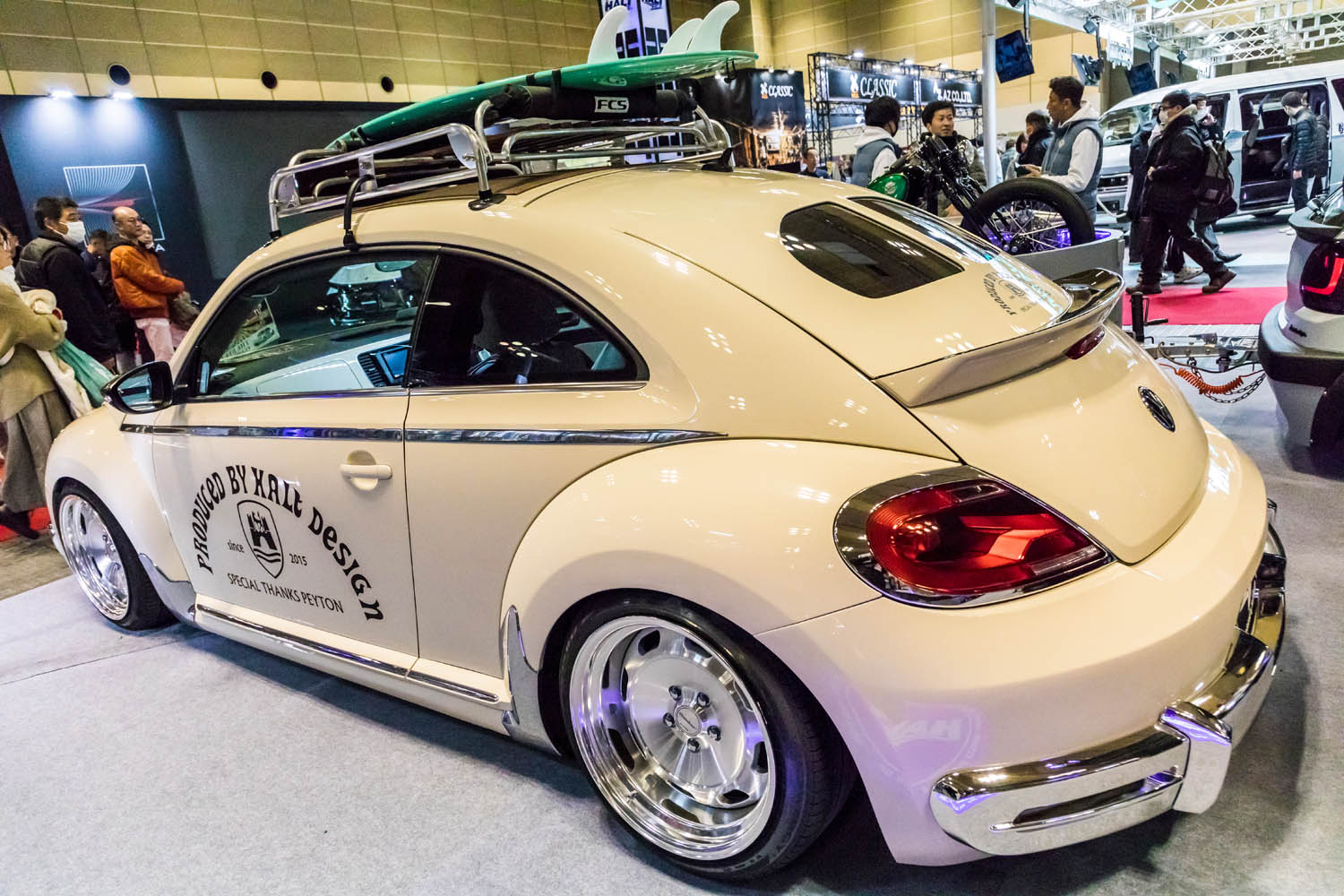 なぜ視界が悪くなるのにリアウインドウを小さくした？ 元祖「ビートル