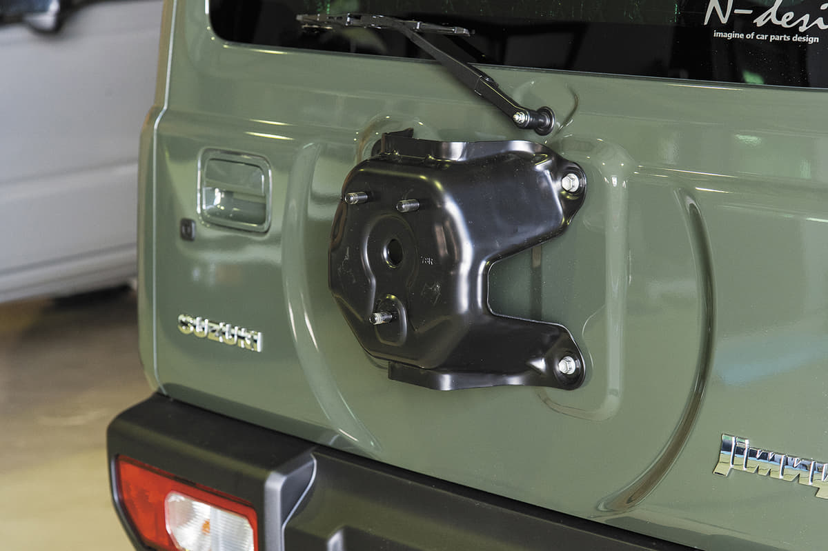 ホイールのみ」やあえての「レス」も！ いまジムニーの「背面タイヤ