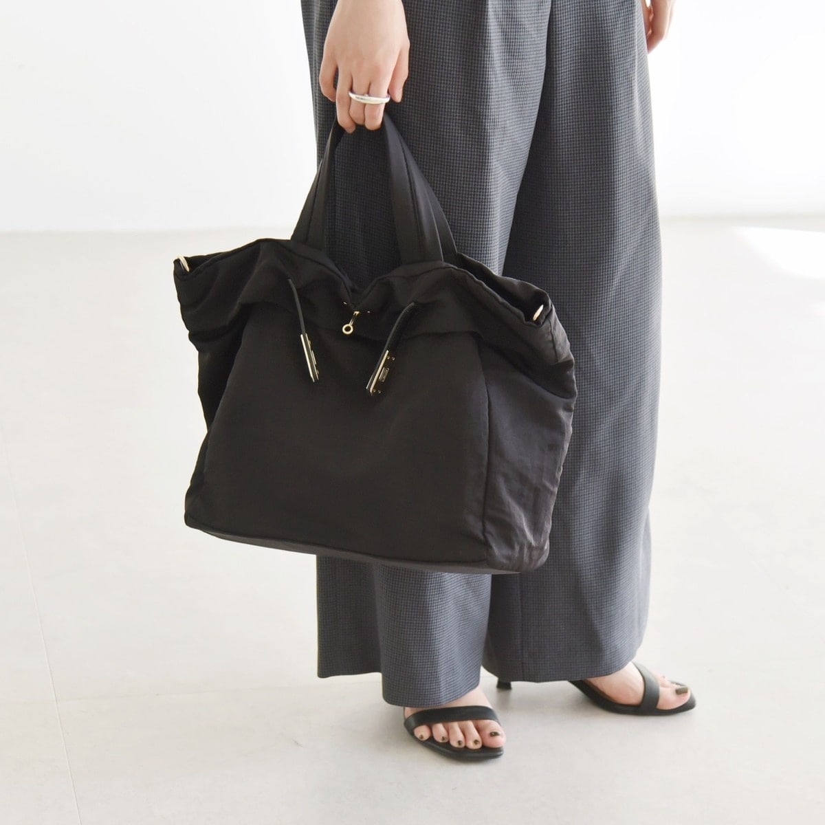 quaranciel: ベルトデザイン 2way トートバッグ（A4対応