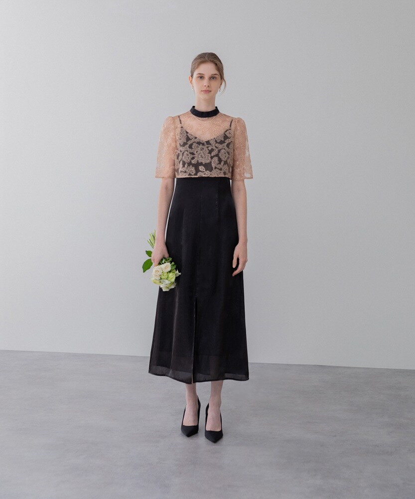 スパンコール花柄刺繍フロントスリットAラインドレス | レジャ(Leja