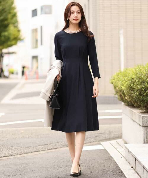 サテンジョーゼット タックワンピース （ロング・マキシ丈ワンピース