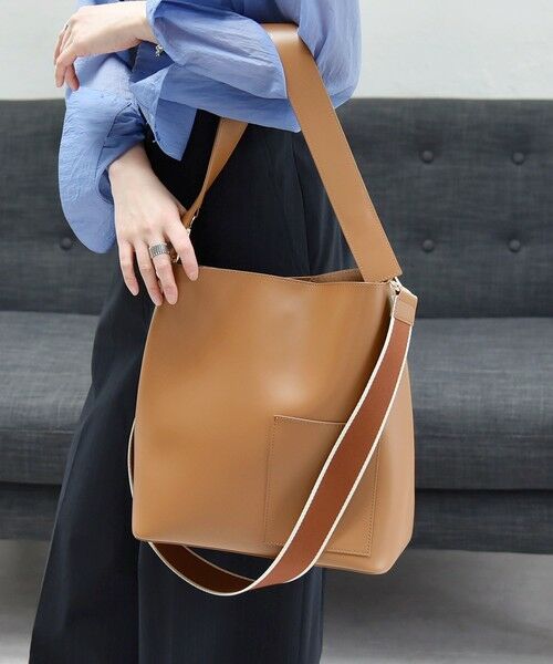 セール】 quaranciel: ライン 2way ショルダー バッグ （ショルダー