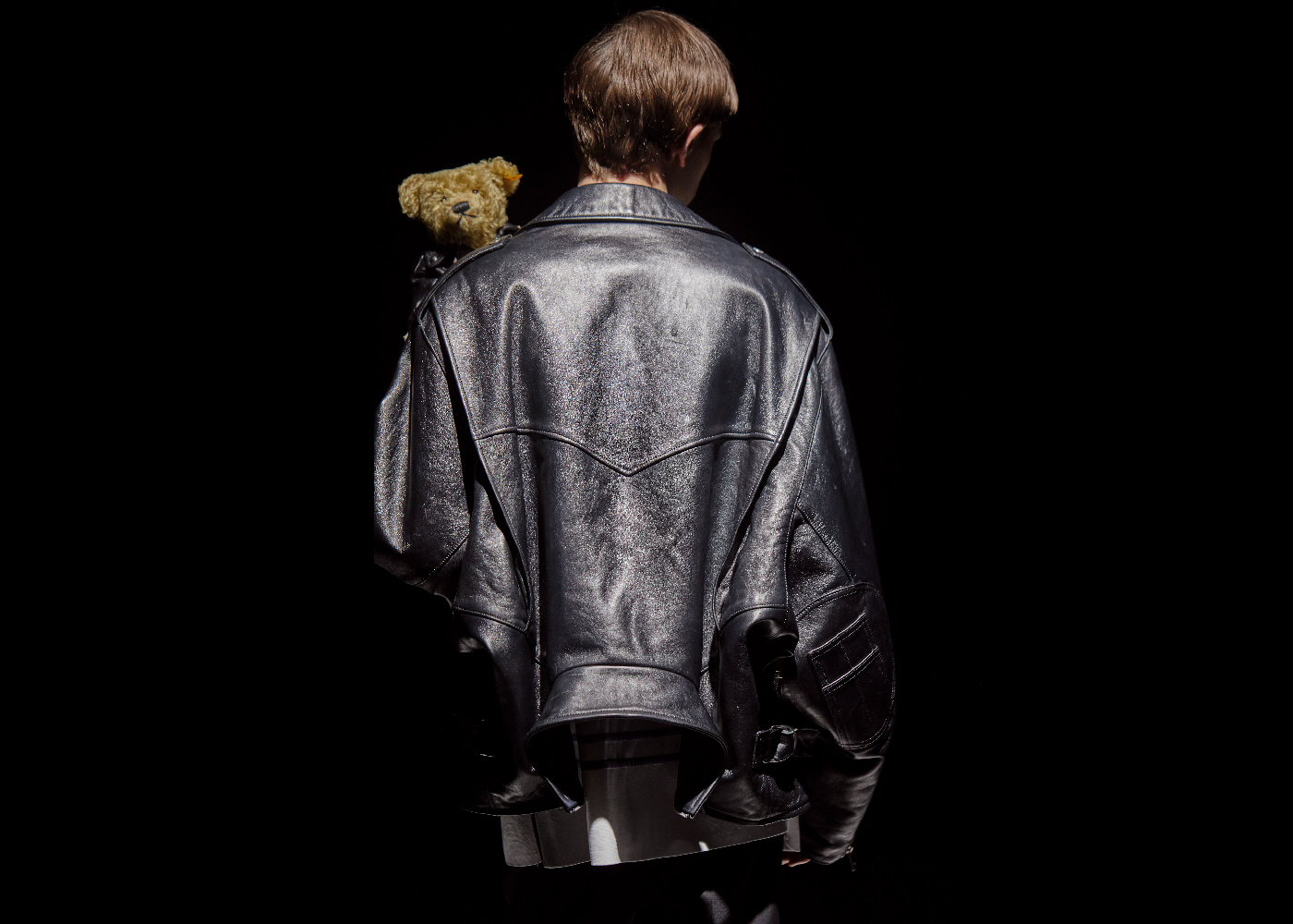 ビューティフルピープル」が新作ヴィンテージレザージャケットを発売