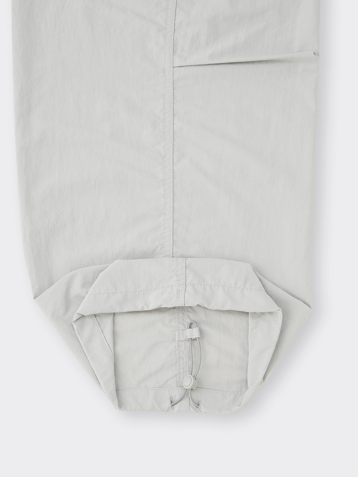 GU公式 | パラシュートパンツ