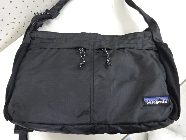 ライトウェイト・トラベルクーリエ | アウトドア用品・アウトドア