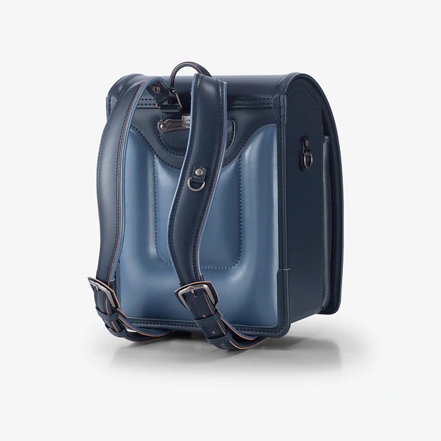 ランドセル】男の子人気2位「紺」おすすめ3ブランド！ | VERY