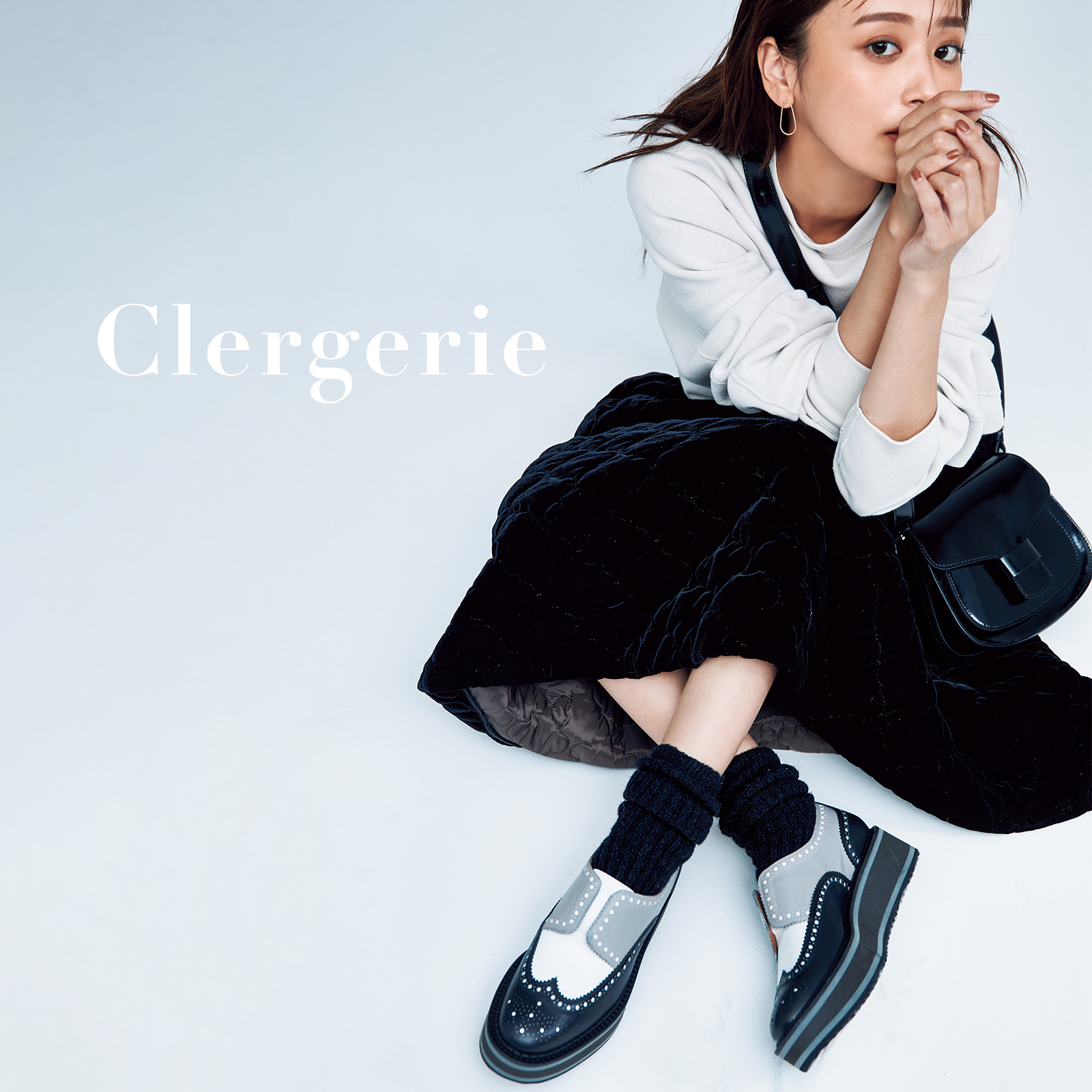 秋、ほんの少し重ため足元オシャレが恋しい | VERY