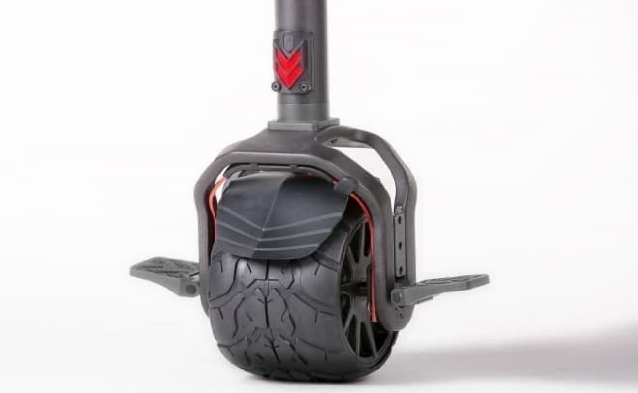 通勤は、セグウェイタイプの乗り物で…個人でも買える価格の「Kiwano