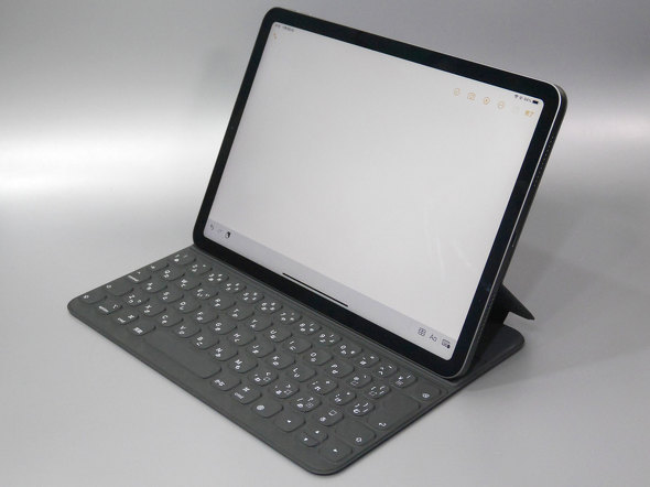 2つの純正キーボードで第4世代「iPad Air」の使い勝手をチェックした