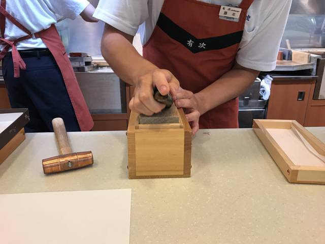 道具にこだわる！京の台所・錦市場の創業450年老舗の鰹節削り器「有次