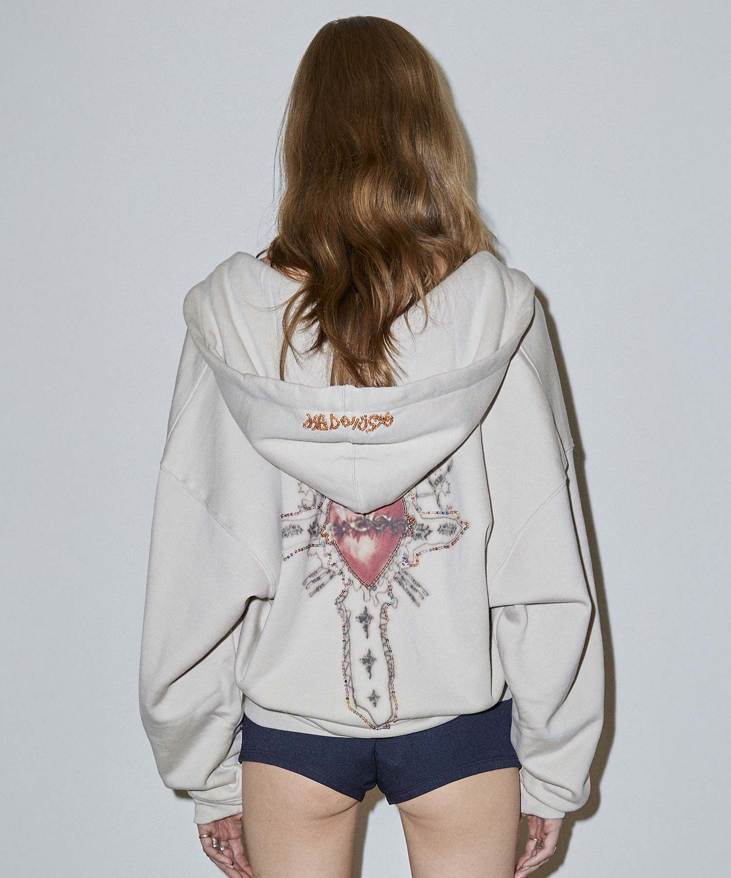 MUSINSA公式 | SCULPTOR Beaded Saint Hoodie Zip-Up Dirty White