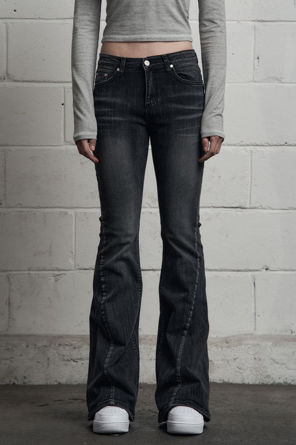 MUSINSA公式 | SYNERJYN SLUB CAT WASHING DENIM PANTS BLACK