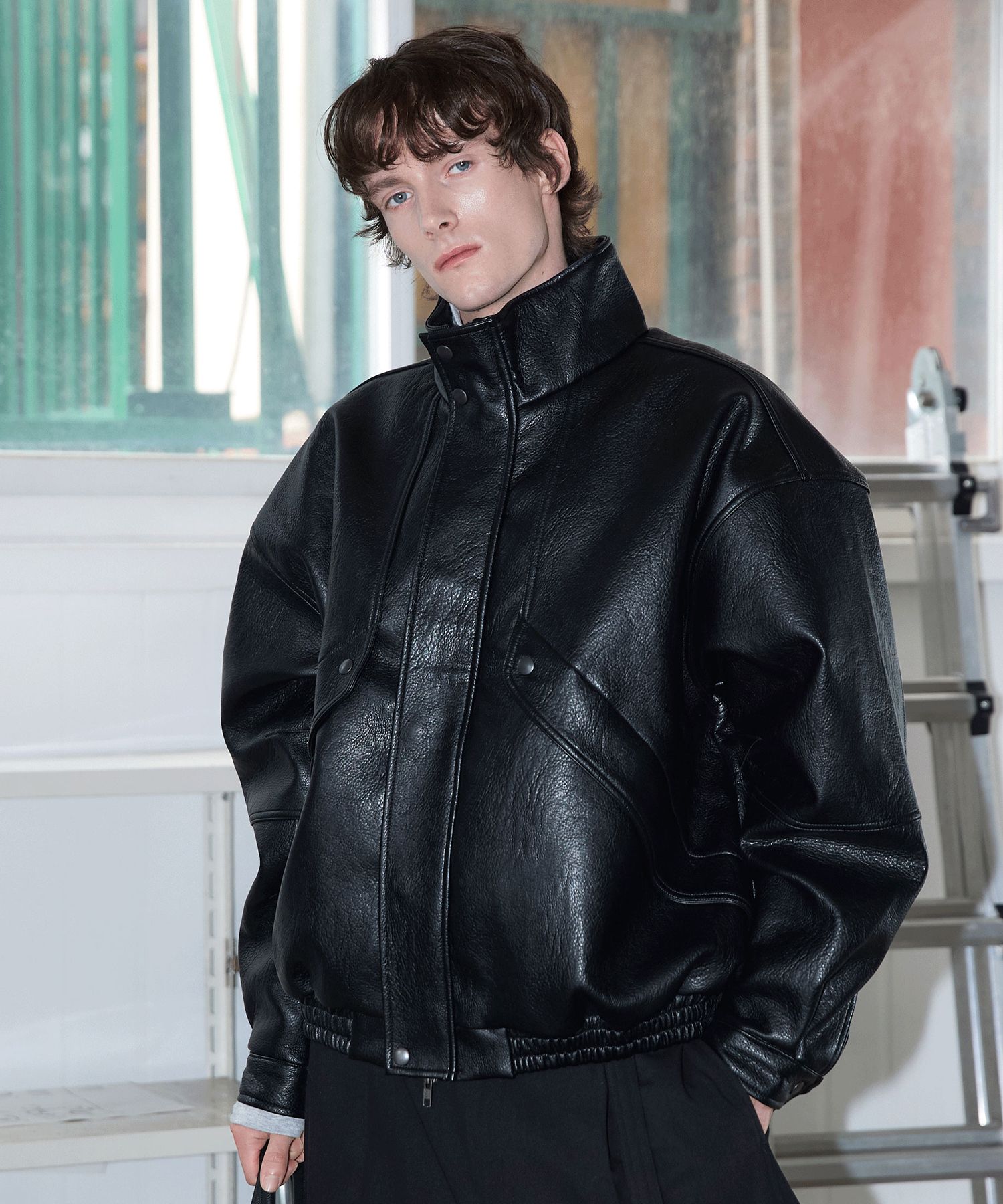 MUSINSA公式 | BER DE NOIR アークハイネックレザーダウンジャケット