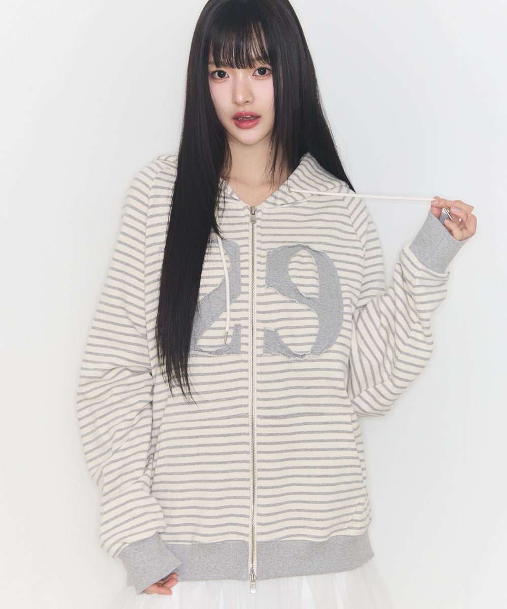 MUSINSA公式 | ILLIGO 129 ロゴパッチ フードパーカー ジップアップ