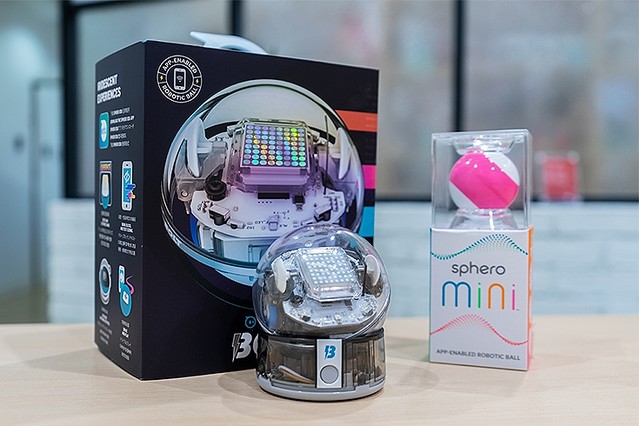 レビュー】スフィロの最新ロボットボール「Sphero BOLT」(1) 特徴と