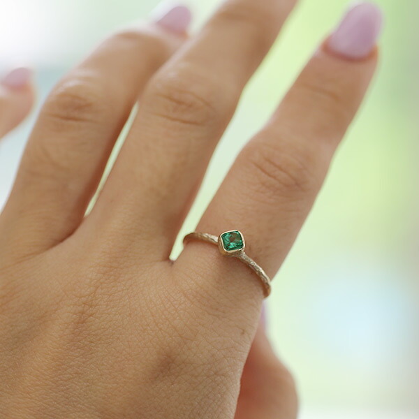 数量限定 エメラルド 原石ラフカット リング 指輪 PT900 K18 K10対応
