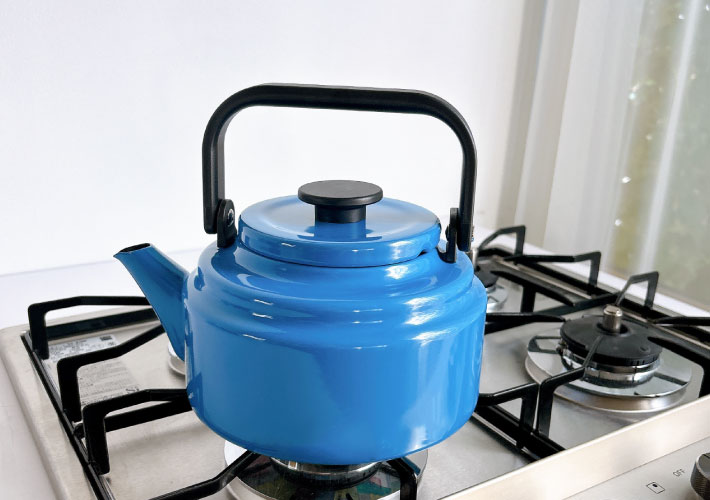 楽天市場】やかん かわいい ホーロー ih 野田琺瑯 ケトル アムケトル